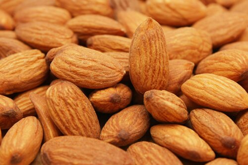 Almonds nutrition facts: Allergy