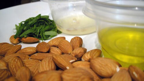 Almonds nutrition facts: Almonds benefits