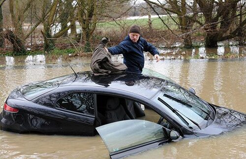 Flood facts: a car in a flood