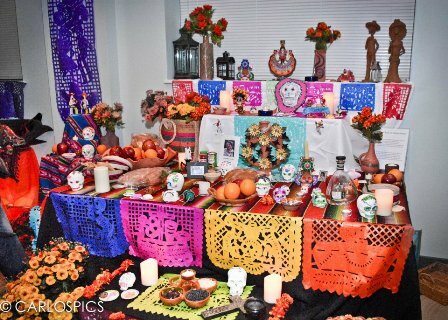Facts about Dia de Los Muertos - Altar