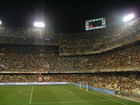 Facts about Valencia - Stadium