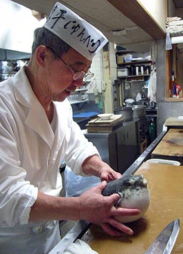 Japan facts: Fugu Chef