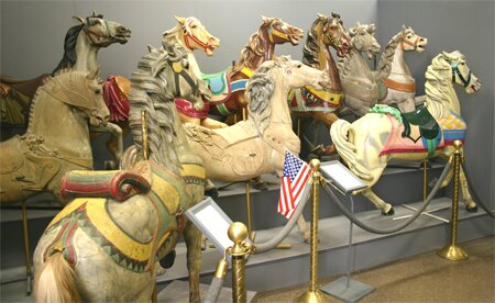 Oregon facts: Carousel Museum
